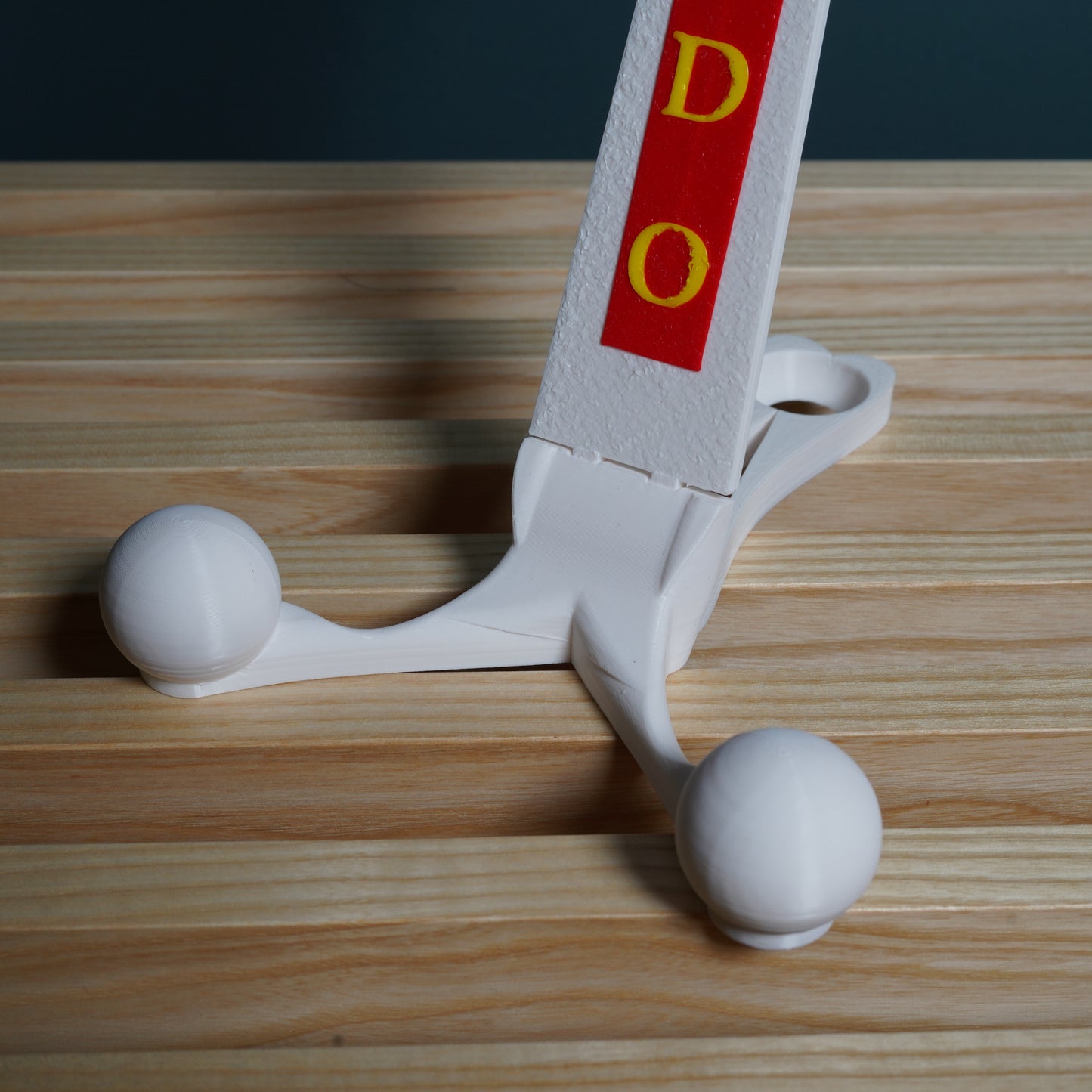 close up of the bottom of the Margate Lido tablet stand